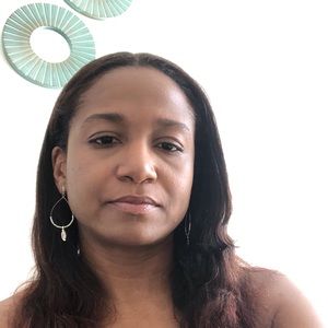 Meet your Posher, Lourdes-bessy